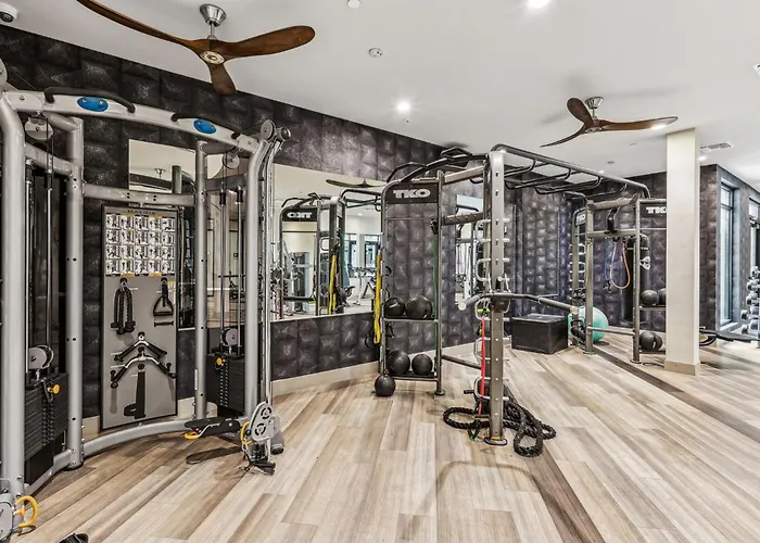 Apartment Boulevard Modern Roosevelt Row 1br Pool Gym 7 Phoenix