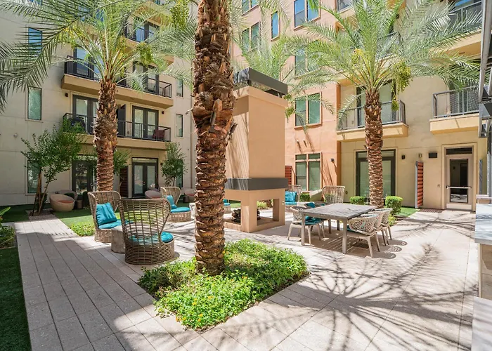 Boulevard Modern Roosevelt Row 1br Pool Gym 7 Apartment Phoenix
