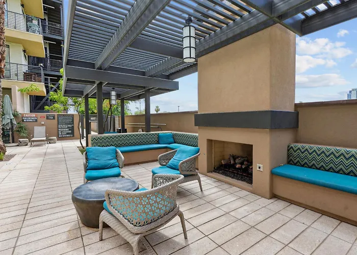 Apartment Boulevard Modern Roosevelt Row 1br Pool Gym 7 *