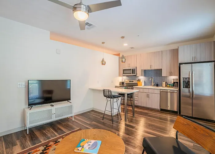 Boulevard Modern Roosevelt Row 1br Pool Gym 7 Apartment
